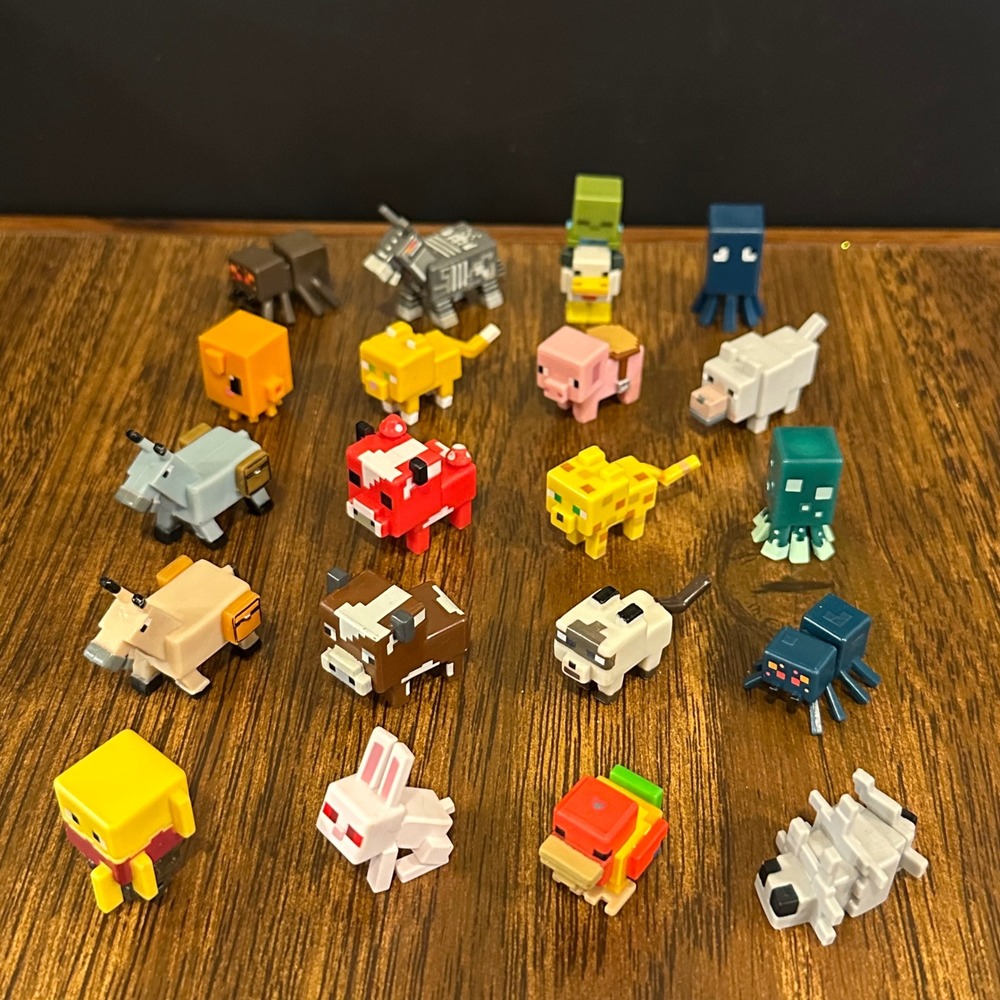 Minecraft animal Mini Figure Lot of
 20